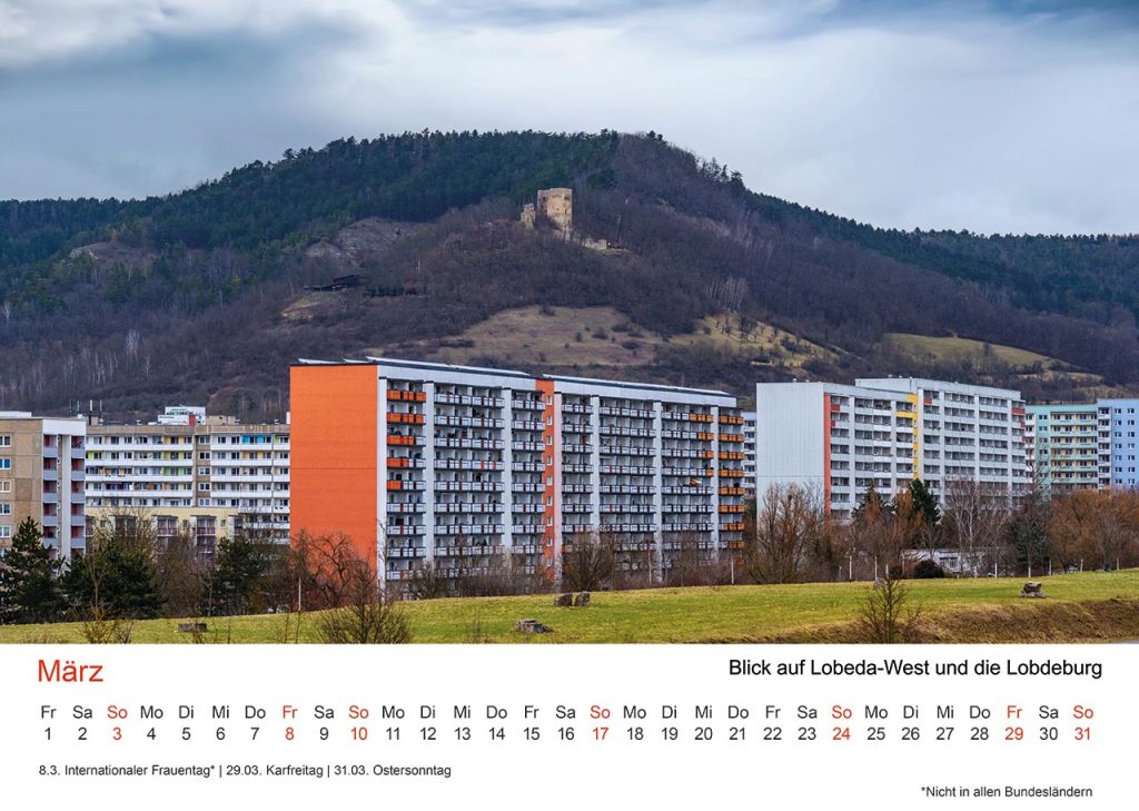Jena Foto Kalender 2024, Monat März – Wir waren in Lobeda-West mit Blick auf die Lobdeburg.